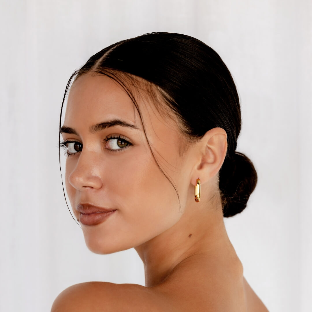 Harper Oval Hoop Earrings - Gold
