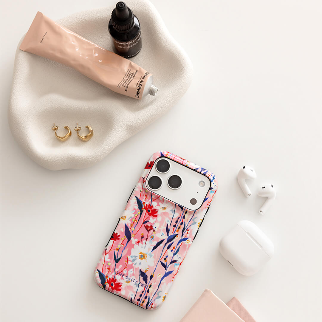 Pink Daisy MagSafe Phone Case